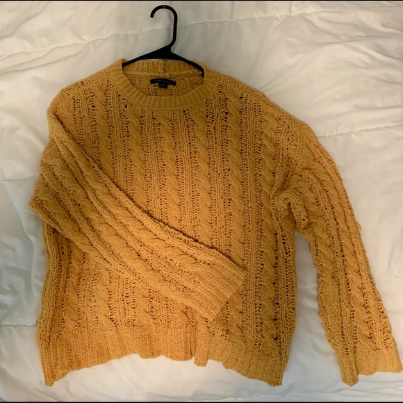 American Eagle Outfitters Sweaters - American Eagle Cable Knit Sweater